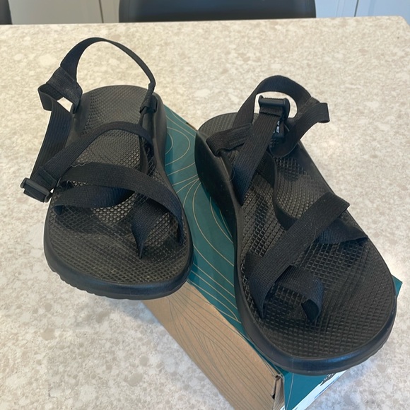 Z2 Men’s Chaco 12 EUC - Picture 1 of 4